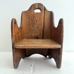 19th century English Pine Childs settle chair 