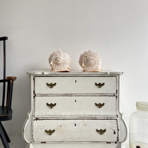 18th century Dutch Baroque chest of drawers 