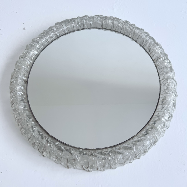 Illuminated 1960s mirror by Austrolux   image